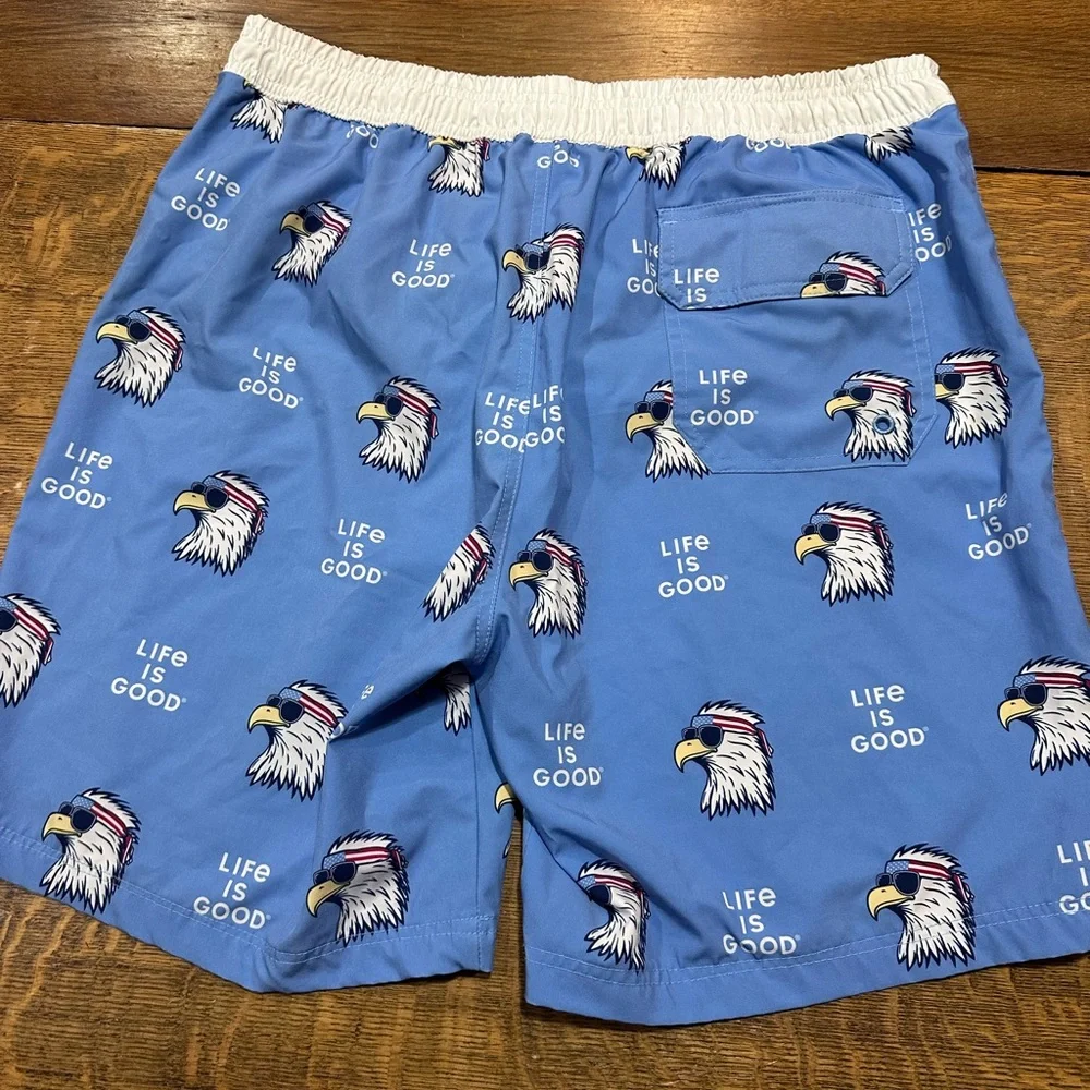 Life Is Good‎ men’s sz medium American Eagle swim trunks(P)